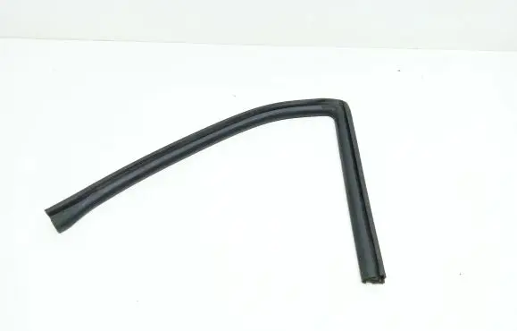 Honda Legend Rear door rubber seal (on body) 