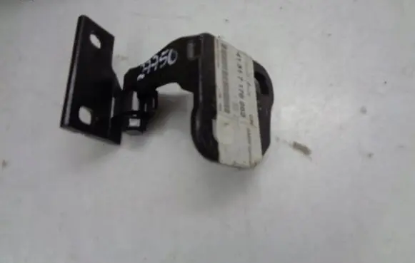 BMW 7 E65 E66 Front door lower hinge 41517176862