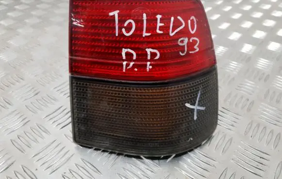 Seat Toledo I (1L) Rear/tail lights 16164800