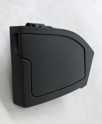 Cup holder front