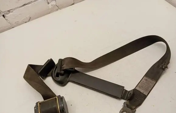 Volkswagen Multivan T4 Rear seatbelt 723857815 222065 560072600