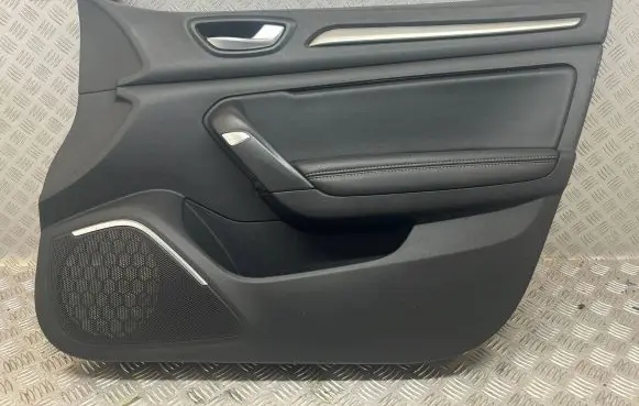 SsangYong Rexton Front door card panel trim 197021631