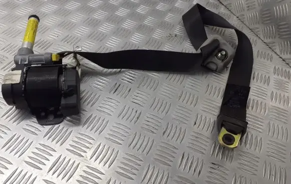 Mitsubishi Space Star Front seatbelt MR637363
