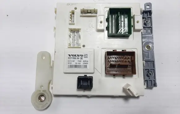 Volvo XC60 Central body control module 32217666AA 32217666