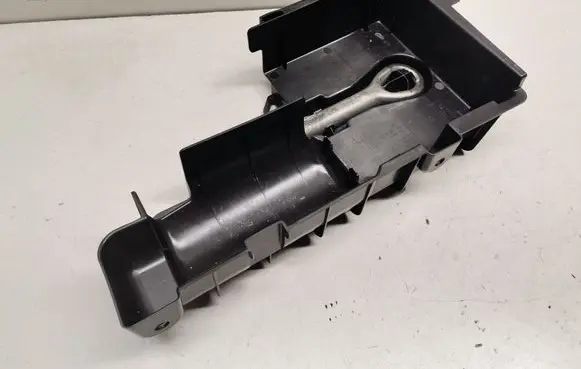 Mercedes-Benz C W205 Glove box in trunk A2058990014