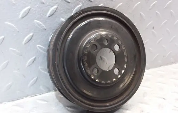 Skoda Octavia Mk3 (5E) Crankshaft pulley 03G105243