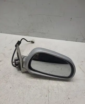 Mazda 626 Front door electric wing mirror E13010519