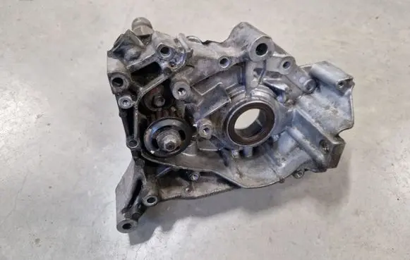 Mitsubishi L200 Oil pump 