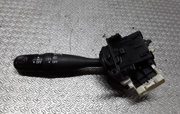 Toyota Corolla Verso E121 Indicator stalk 1736481