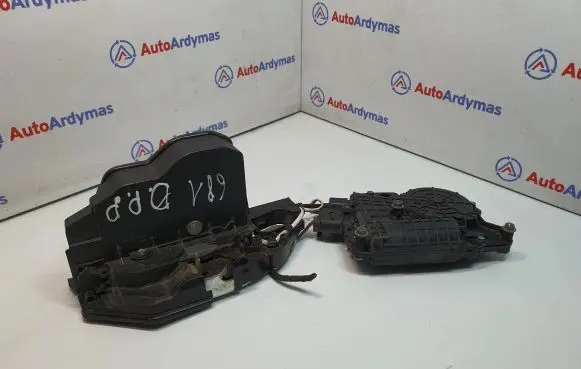 BMW X5 E70 Front door lock 7315022 51217315022