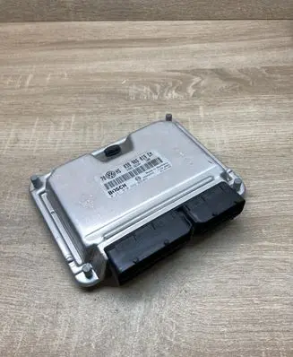 Volkswagen PASSAT B5.5 Engine control unit/module ECU 038906019EM 0281010668