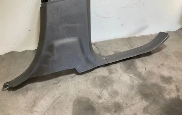 Mercedes-Benz GLE W167 (B) pillar trim (bottom) A1676804001