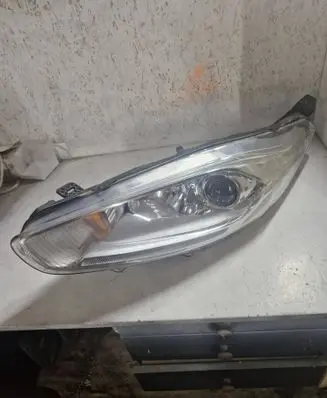 Ford Fiesta Headlight/headlamp C1BB13W030CD