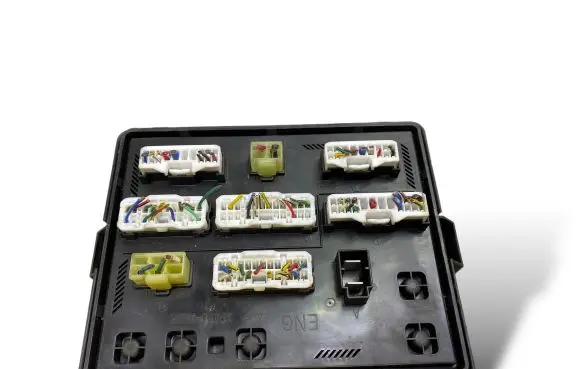 SsangYong Rexton Fuse module 03MY100A 03K09D AK1301