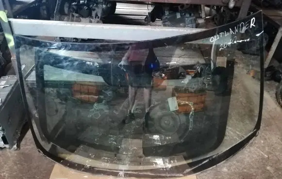 Mitsubishi Outlander Front windscreen/windshield window 