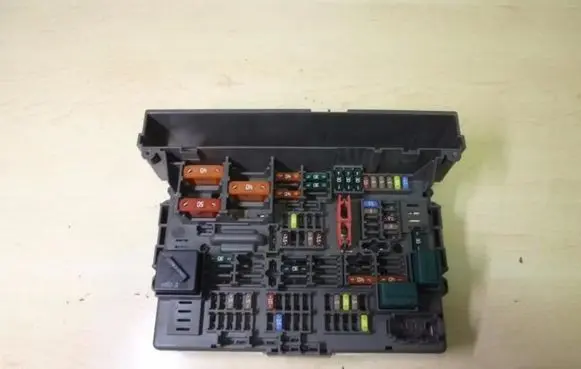 BMW 4 F32 F33 Fuse box set 9119446 K376