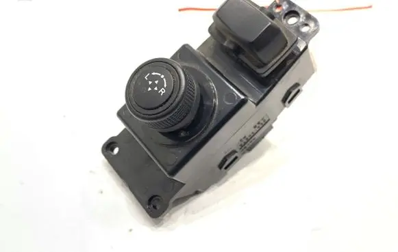 SsangYong Tivoli Wing mirror switch