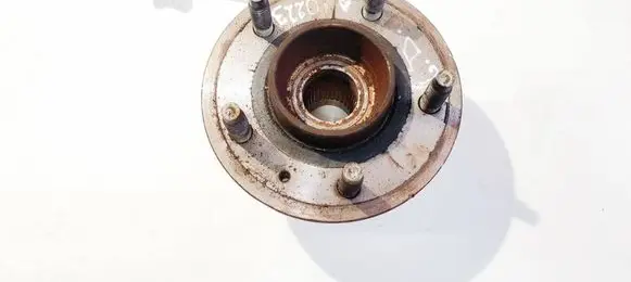 Chevrolet Captiva Rear wheel hub