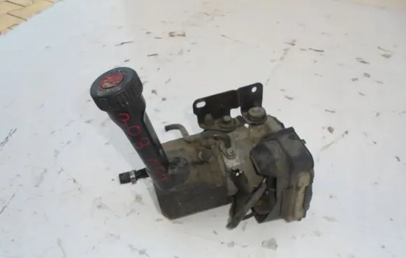 Peugeot 308 Power steering pump