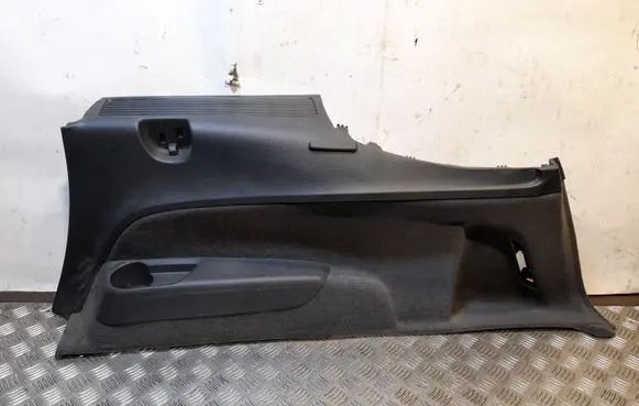 Audi Q7 4M Trunk/boot side trim panel 4M0863880