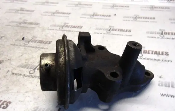 Toyota Avensis T220 EGR valve 2580027010