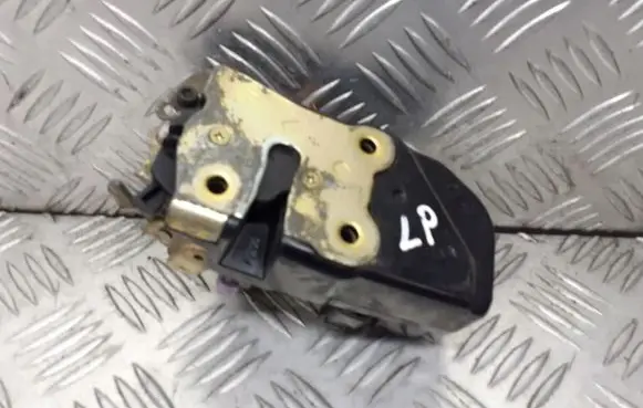 Chrysler Grand Voyager IV Front door lock