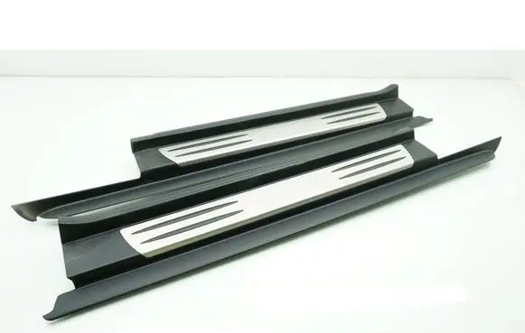 Mercedes-Benz SLK R171 Foot area side trim 1716800235