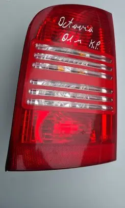 Skoda Octavia Mk1 (1U) Rear/tail lights 1U9945111 1U9945095