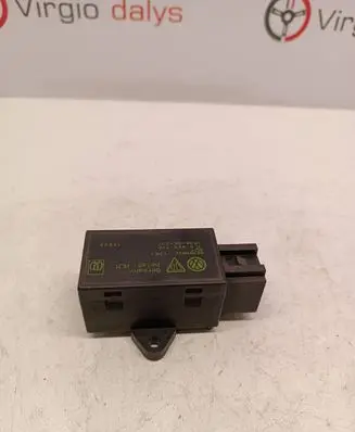Volkswagen Touareg I Seat heating relay 7L0959772