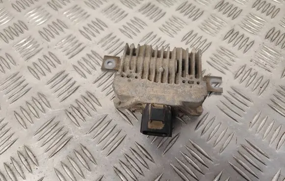Volvo V60 Fuel injection pump control unit/module 31318268