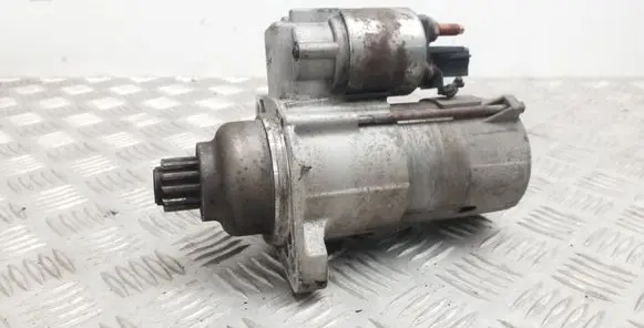 Volkswagen Tiguan Starter motor 02M911024A