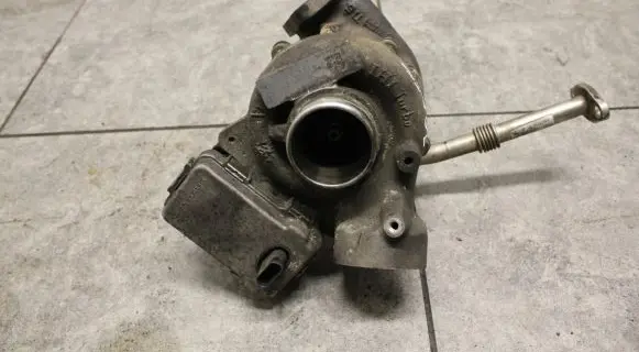 Mercedes-Benz C W204 Turbo A6510900086