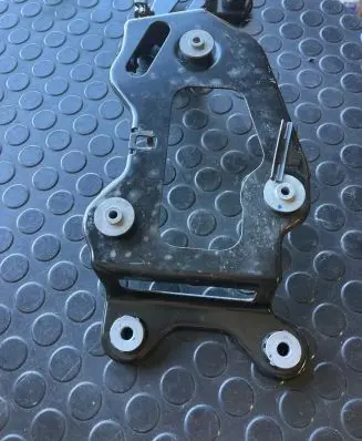 BMW X5 F15 Pneumatic air compressor holding bracket 