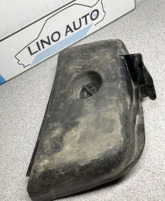 BMW 3 E36 Tail light part 8122478