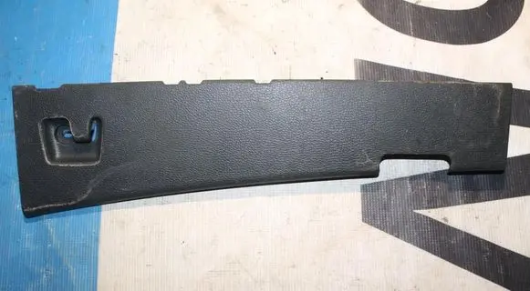 Volvo XC70 Front sill trim cover 1882