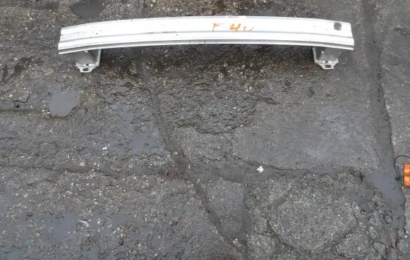 BMW 1 F40 Front bumper support beam 