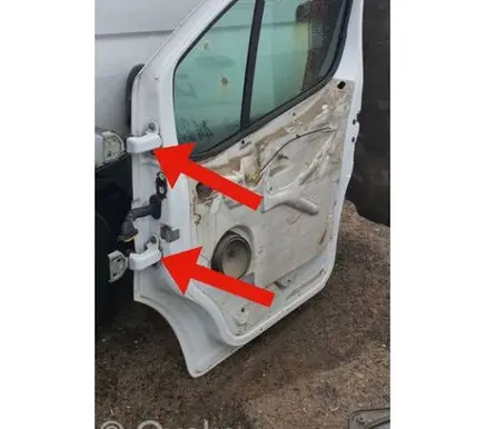 Opel Vivaro Front door hinge set 311772M