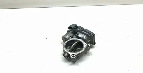 BMW 1 F20 F21 Throttle valve 7810752 13547810752