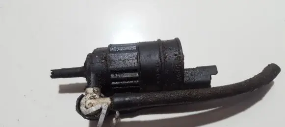 Renault Laguna I Windscreen/windshield washer pump 7700430702