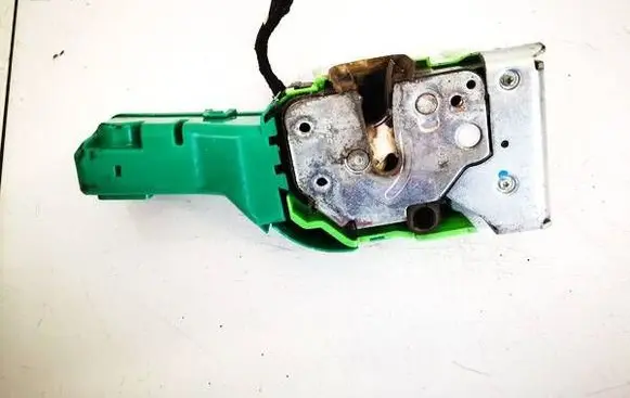 Alfa Romeo Mito Front door lock