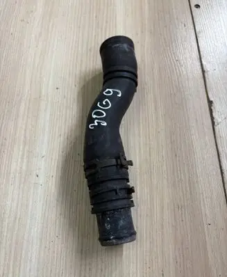 Mini One - Cooper Coupe R56 Engine coolant pipe/hose 