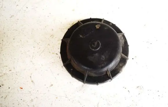Saab 9-5 Headlight/headlamp dust cover 60979020