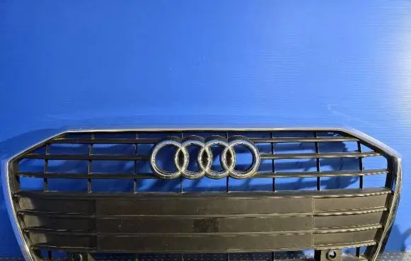 Audi A6 S6 C8 4K Front bumper upper radiator grill 4K0853653 4K0853651