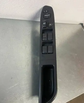 Subaru Forester SG Quarter vent window switch 
