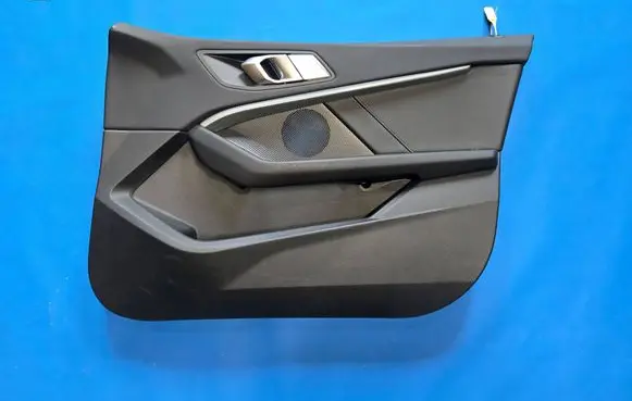 BMW 1 F40 Front door card panel trim