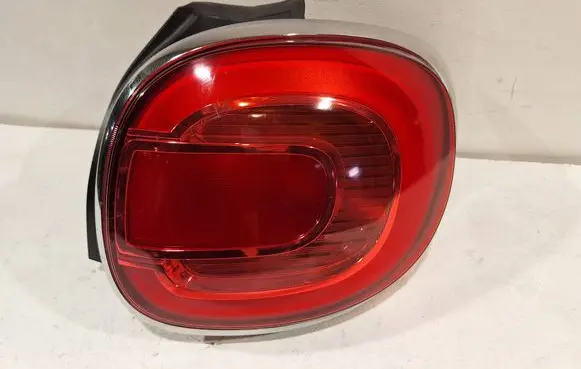 Fiat 500L Rear/tail lights 51883571
