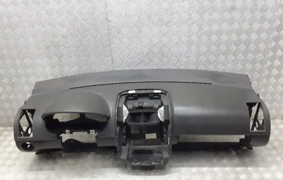 Volkswagen Polo IV 9N3 Dashboard 6Q1857669