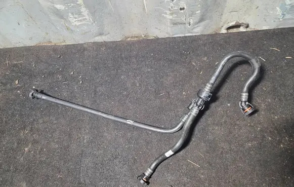 BMW X5 G05 Breather/breather pipe/hose 8664930 8665930