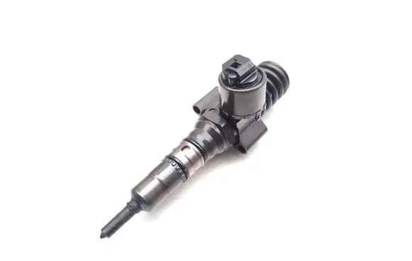 Volkswagen Golf V Fuel injector 0414720404
