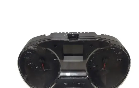 Speedometer (instrument cluster)